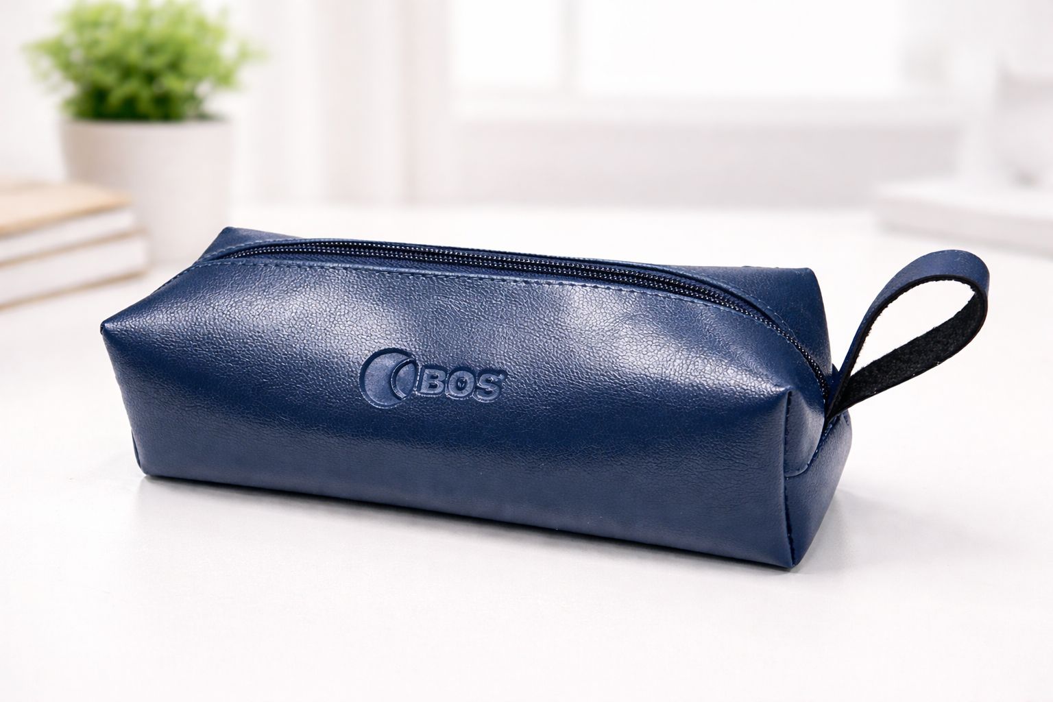 Nossa nécessaire organizadora foi desenhada para quem não abre mão da praticidade